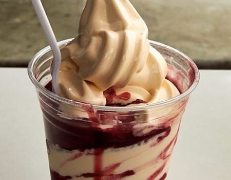 Cherry topping - poleva